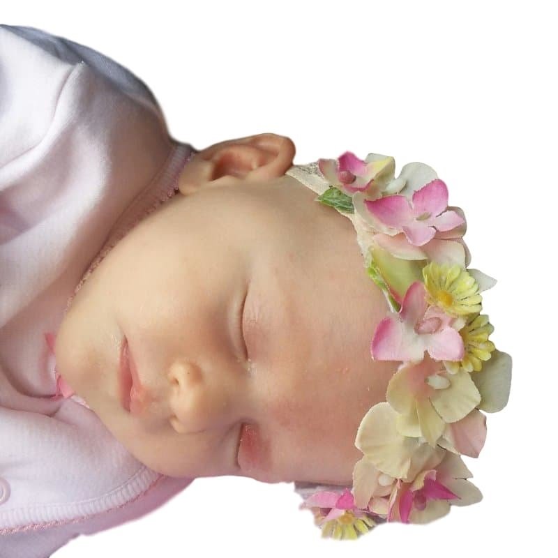 שושניתוש זר מלאכותי עדין לתינוקת